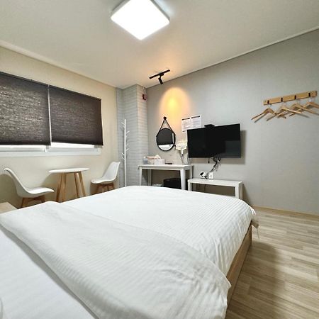 Gyeongju Bonghwangmansion Hostel Buitenkant foto