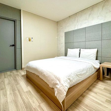 Gyeongju Bonghwangmansion Hostel Buitenkant foto