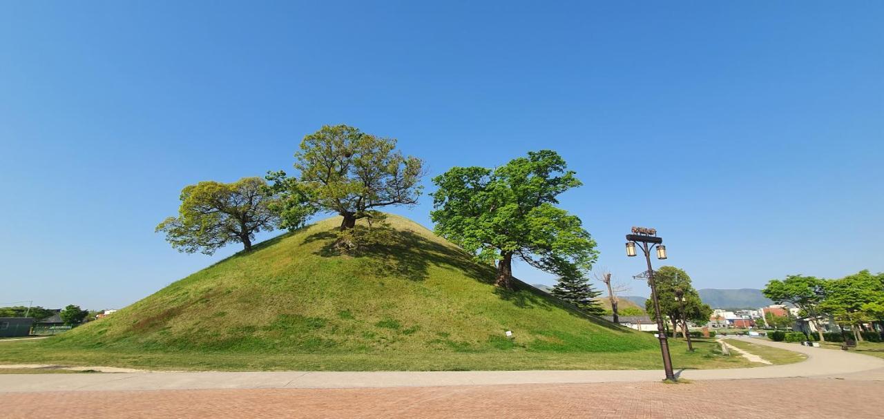 Gyeongju Bonghwangmansion Hostel Buitenkant foto