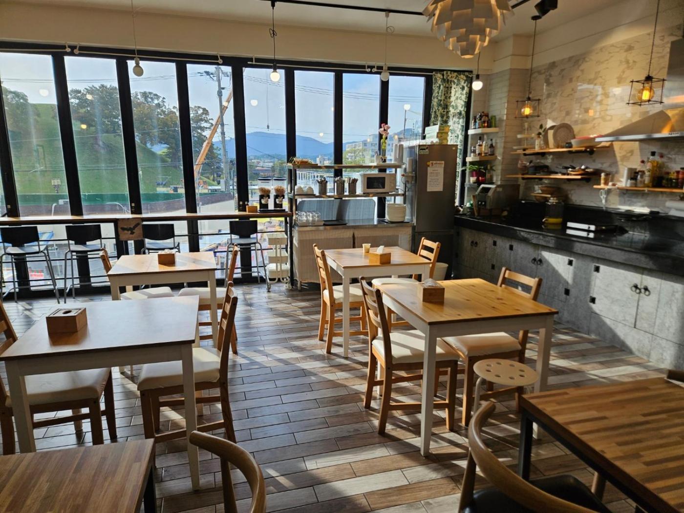 Gyeongju Bonghwangmansion Hostel Buitenkant foto