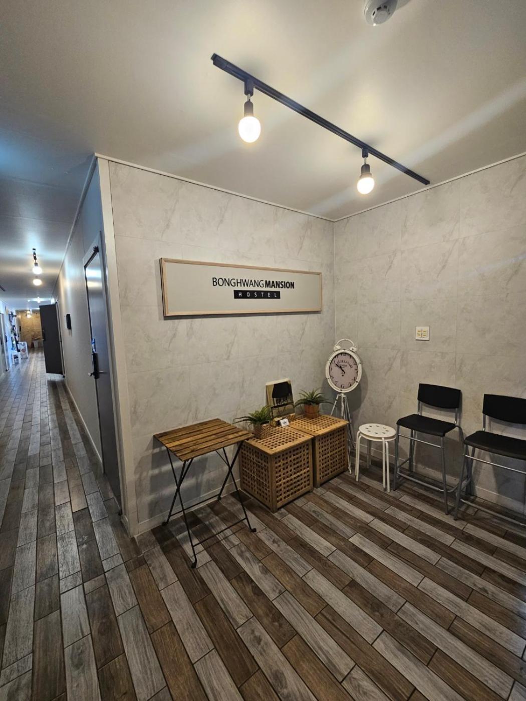 Gyeongju Bonghwangmansion Hostel Buitenkant foto