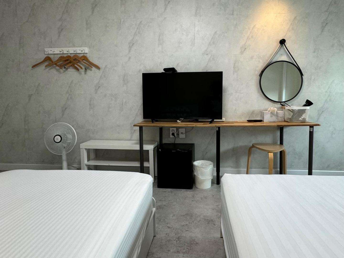 Gyeongju Bonghwangmansion Hostel Buitenkant foto
